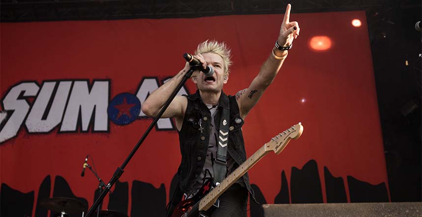 Sum 41 sort un nouveau titre après avoir annoncé la fin du groupe 